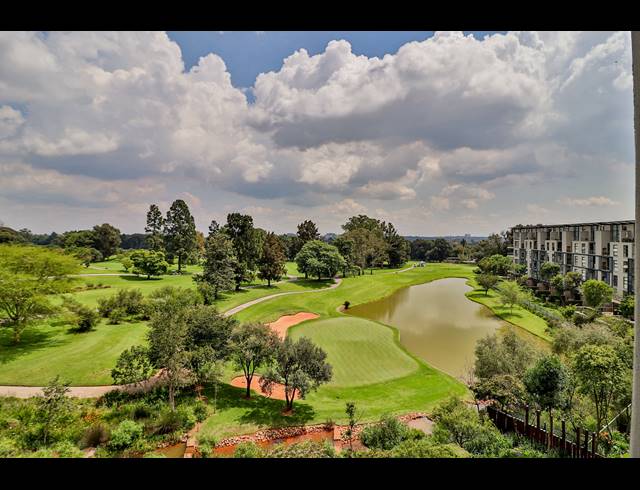 3 BEDROOM APARTMENT FOR SALE IN HOUGHTON ESTATE